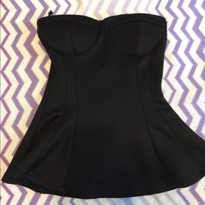 Strapless top